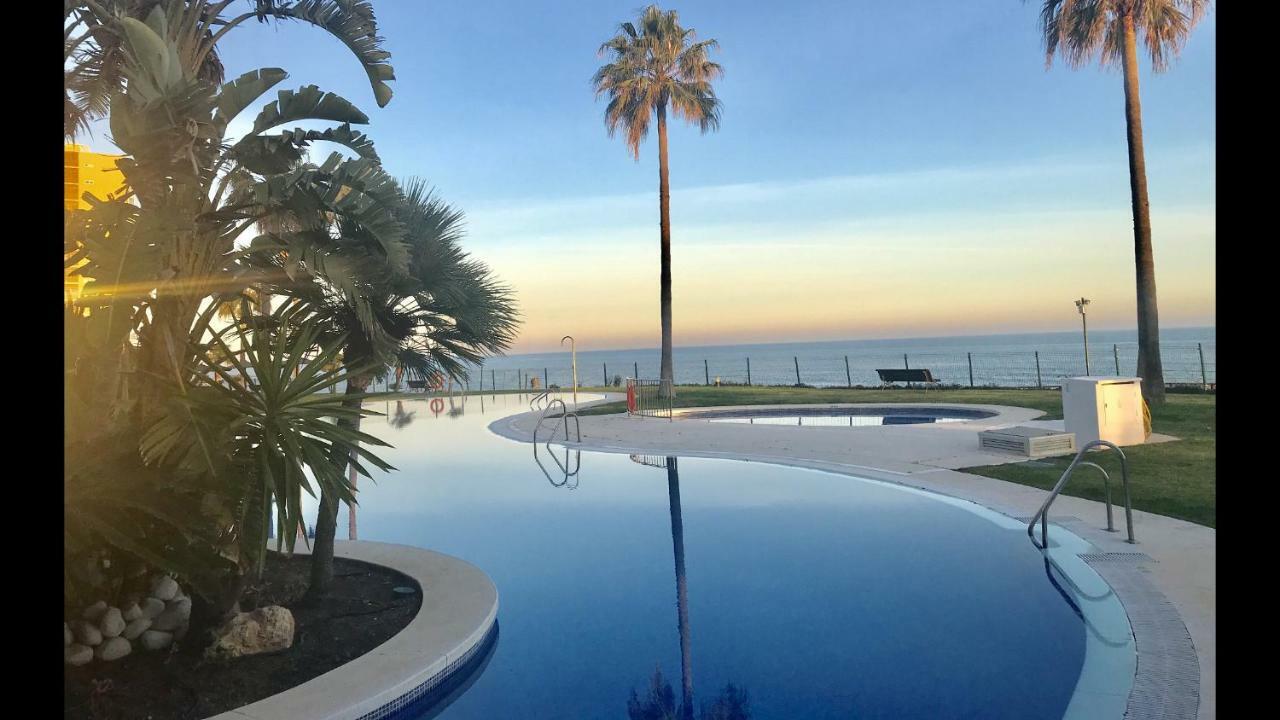 Mi Capricho 9C Beachfront- Apartment With Sea View - Costa Del Sol ラ・カラ・デ・ミハス エクステリア 写真